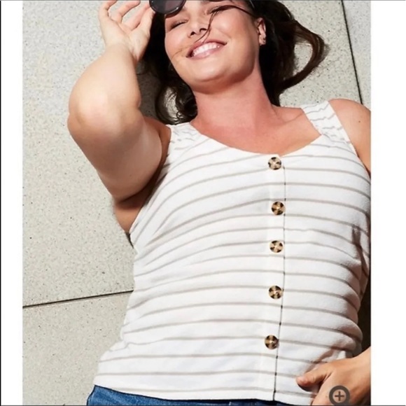 NWT TORRID TANK 5x - Picture 3 of 7